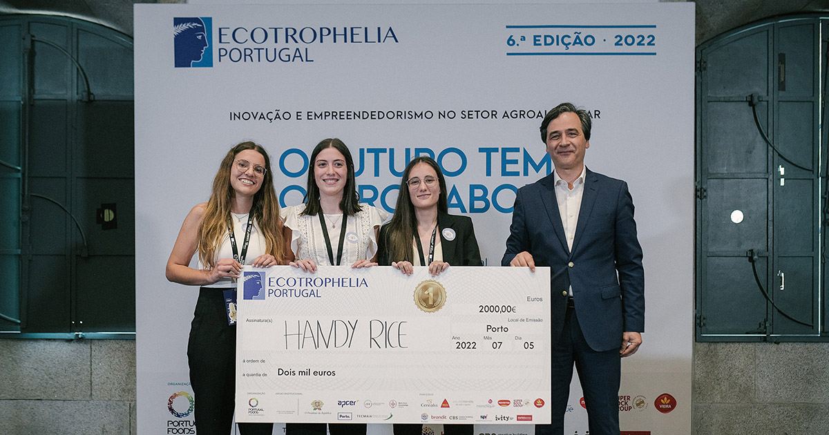 equipa handy rice recebe o primeiro prémio do ecotrophelia portugal 2022